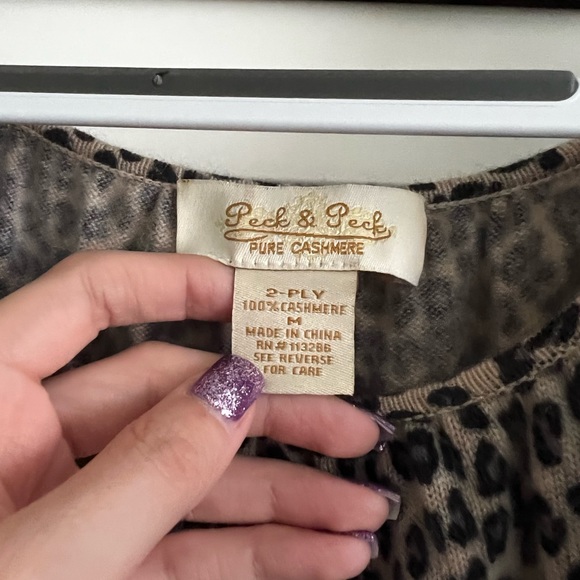 Peck & Peck tan cheetah print cashmere blouse - Picture 4 of 4
